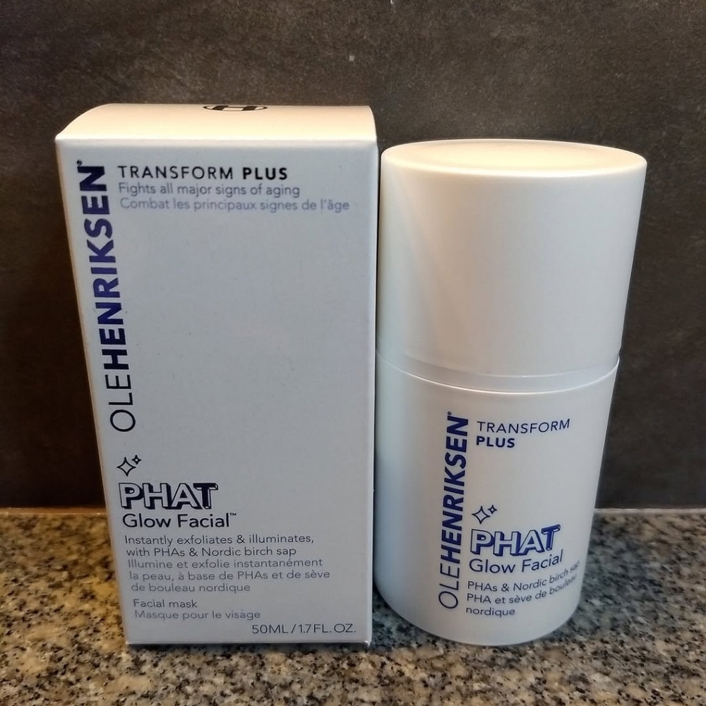 OLE HENRIKSEN PHAT Glow Facial